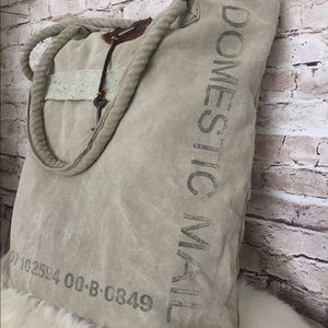 2/$25 Fantastic canvas “domestic mail” tote bag